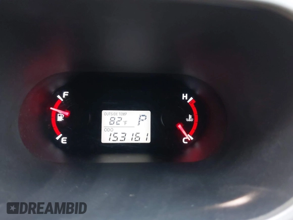 2009 Toyota Matrix with VIN 2T1KU40E69C091858, listed as a IAAI auction lot 41925490 with 153,161 mi miles. Bid and sale history available at carsss.com. Image 7.