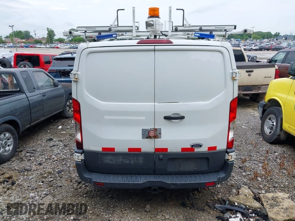 2016 Ford Transit Cargo z VIN 1FTYR1YM7GKB55438, wystawiony jako IAAI lot #42497571 z przebiegiem 66 612 mil mil oraz . Historia ofert i sprzedaży dostępna na DreamBid. Obrazek 17.