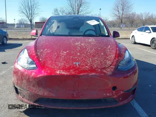 2024 Tesla Model Y Long Range with VIN 7SAYGDEE8RA259585, listed as a IAAI auction lot 41763296 with 29,606 mi miles. Bid and sale history available at carsss.com. Image 11.