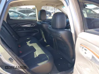 2018 Infiniti Q70 Luxe with VIN JN1BY1AR6JM220065, listed as a IAAI auction lot 41665033 with 135,905 mi miles and . Bid and sale history available at DreamBid. Image 8.