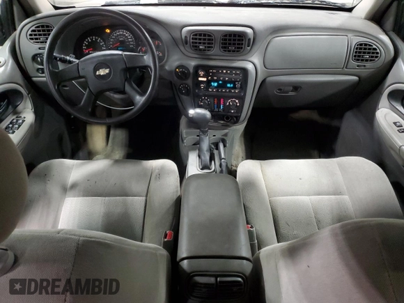 2005 Chevrolet TrailBlazer LS with VIN 1GNDT13S452254759, listed as a Copart auction lot 70196224 with 161,109 mi miles and Salvage Title. Bid and sale history available at DreamBid. Image 8.