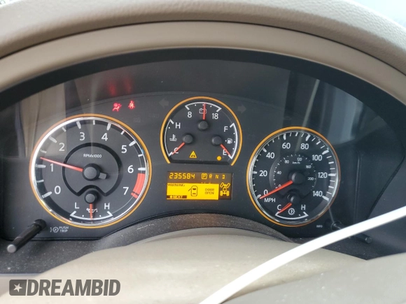 2008 Nissan Armada SE z VIN 5N1AA08C38N626345, wystawiony jako Copart lot #55940535 z przebiegiem 235 584 mil mil oraz Czysty tytuł • Clean title. Historia ofert i sprzedaży dostępna na DreamBid. Obrazek 9.