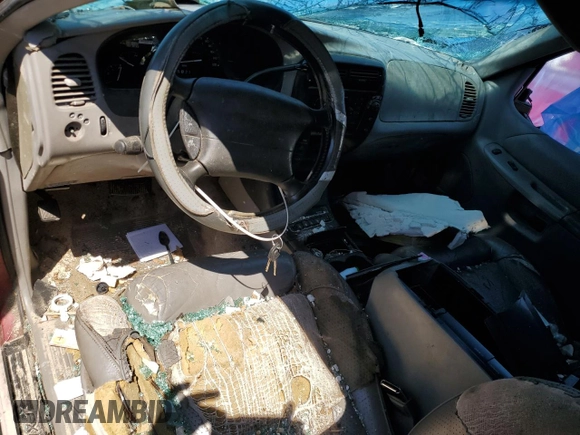 1995 Ford Explorer Eddie Bauer z VIN 1FMDU32XXSUB67930, wystawiony jako Copart lot #51514905 z przebiegiem 246 440 mil mil oraz Szkoda całkowita • Salvage title. Historia ofert i sprzedaży dostępna na DreamBid. Obrazek 8.