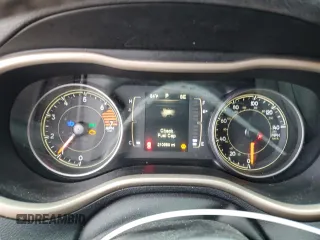 2016 Jeep Cherokee Altitude z VIN 1C4PJLCB5GW342237, wystawiony jako Copart lot #55676175 z przebiegiem 210 990 mil mil oraz Szkoda całkowita • Salvage title. Historia ofert i sprzedaży dostępna na DreamBid. Obrazek 9.