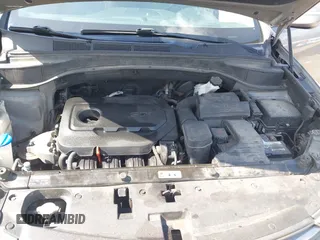 2017 Hyundai Santa Fe 2.4L z VIN 5NMZU3LB7HH025791, wystawiony jako IAAI lot #42277964 z przebiegiem 154 110 mil mil oraz . Historia ofert i sprzedaży dostępna na DreamBid. Obrazek 10.