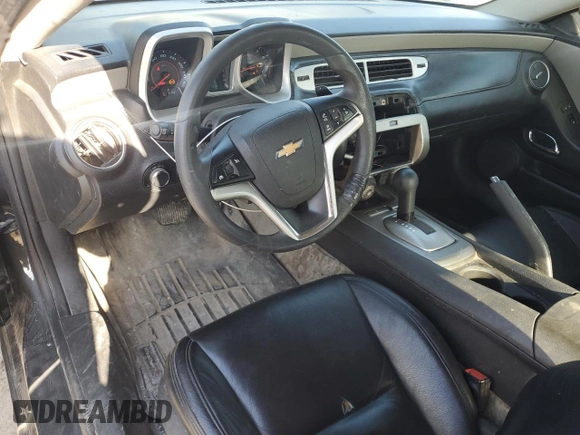 2015 Chevrolet Camaro LS z VIN 2G1FB1E39F9128712, wystawiony jako Copart lot #53454015 z przebiegiem 153 203 mil mil oraz Szkoda całkowita • Salvage title. Historia ofert i sprzedaży dostępna na DreamBid. Obrazek 8.