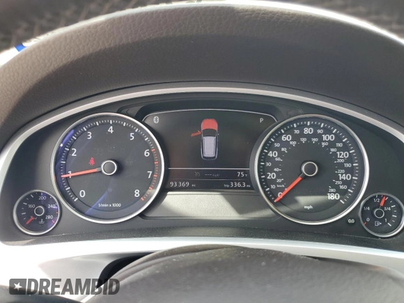 2013 Volkswagen Touareg Lux with VIN WVGEF9BP9DD008658, listed as a Copart auction lot 52585925 with 93,369 mi miles and Salvage Title. Bid and sale history available at DreamBid. Image 9.