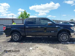 2014 Ford F-150 XL z VIN 1FTFW1ET4EKF06640, wystawiony jako IAAI lot #42372719 z przebiegiem 226 540 mil mil oraz . Historia ofert i sprzedaży dostępna na DreamBid. Obrazek 13.