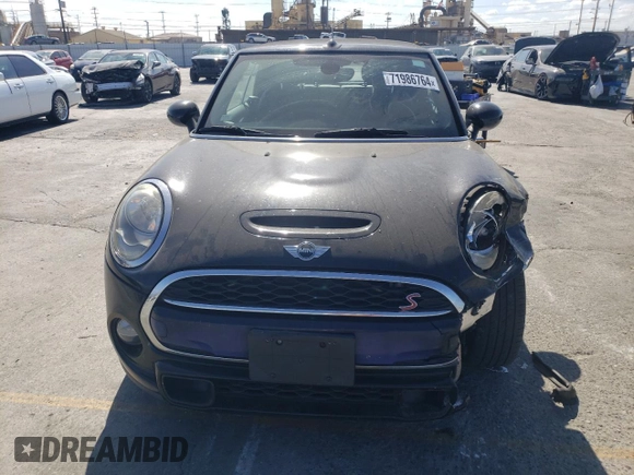 2016 MINI Convertible S z VIN WMWWG9C51G3C22038, wystawiony jako Copart lot #71986764 z przebiegiem 109 071 mil mil oraz Szkoda całkowita • Salvage title. Historia ofert i sprzedaży dostępna na DreamBid. Obrazek 5.