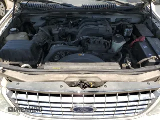 2005 Ford Explorer XLT with VIN 1FMZU63E15UB25770, listed as a Copart auction lot 65514395 with 206,129 mi miles and Clean title. Bid and sale history available at DreamBid. Image 12.