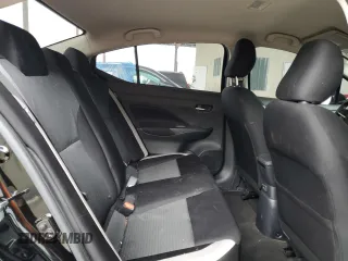 2022 Nissan Versa SV z VIN 3N1CN8EVXNL827454, wystawiony jako Copart lot #59693745 z przebiegiem 50 467 mil mil oraz Nie do naprawy • Non repairable. Historia ofert i sprzedaży dostępna na DreamBid. Obrazek 10.
