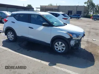 2019 Nissan Kicks S with VIN 3N1CP5CU8KL491396, listed as a IAAI auction lot 41986602 with 101,389 mi miles and . Bid and sale history available at carsss.com. Image 1.