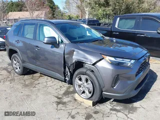 2022 Toyota RAV4 XLE with VIN 2T3W1RFVXNW201664, listed as a IAAI auction lot 41781586 with 59,236 mi miles. Bid and sale history available at carsss.com. Image 1.
