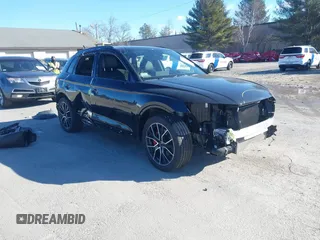 2023 Audi SQ5 Premium Plus z VIN WA1B4AFY5P2037814, wystawiony jako IAAI lot #41702172 z przebiegiem 23 634 mil mil oraz . Historia ofert i sprzedaży dostępna na DreamBid. Obrazek 1.