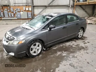 2010 Honda Civic z VIN 2HGFA1F25AH019647, wystawiony jako Copart lot #45129385 z przebiegiem 245 917 mil mil oraz Szkoda całkowita • Salvage title. Historia ofert i sprzedaży dostępna na DreamBid. Obrazek 1.