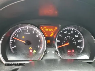 2013 Nissan Versa S Plus z VIN 3N1CN7AP8DL872439, wystawiony jako Copart lot #55120295 z przebiegiem 169 605 mil mil oraz Szkoda całkowita • Salvage title. Historia ofert i sprzedaży dostępna na DreamBid. Obrazek 9.