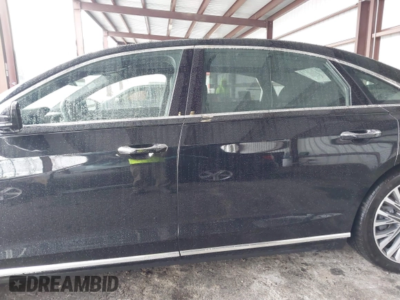 2019 Audi A8 L with VIN WAU8DAF8XKN013139, listed as a IAAI auction lot 41662195 with 38,442 mi miles. Bid and sale history available at carsss.com. Image 14.