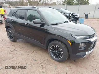 2022 Chevrolet TrailBlazer LT with VIN KL79MRSL6NB012136, listed as a IAAI auction lot 42081098 with 34,760 mi miles. Bid and sale history available at carsss.com. Image 1.