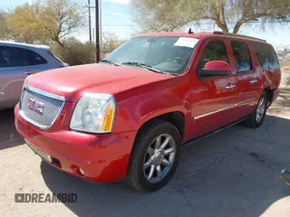 2014 GMC Yukon XL Denali with VIN 1GKS2MEF0ER219409, listed as a IAAI auction lot 41652010 with 184,171 mi miles. Bid and sale history available at carsss.com. Image 17.
