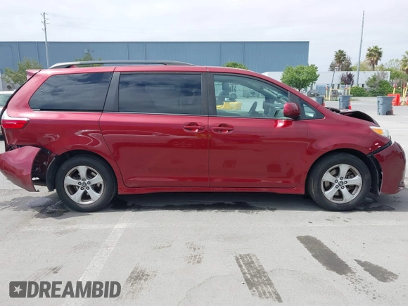 2019 Toyota Sienna LE Auto Access Seat with VIN 5TDKZ3DC1KS002876, listed as a IAAI auction lot 42105609 with 66,192 mi miles and . Bid and sale history available at DreamBid. Image 13.