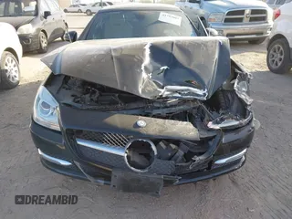 2013 Mercedes-Benz SLK-Class SLK 350 with VIN WDDPK5HA6DF054060, listed as a IAAI auction lot 41797807 with 84,877 mi miles. Bid and sale history available at carsss.com. Image 6.