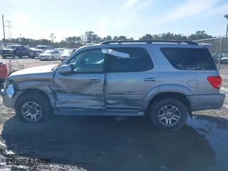 2006 Toyota Sequoia Limited with VIN 5TDBT48A36S277123, listed as a IAAI auction lot 41733917 with 344,207 mi miles. Bid and sale history available at carsss.com. Image 14.