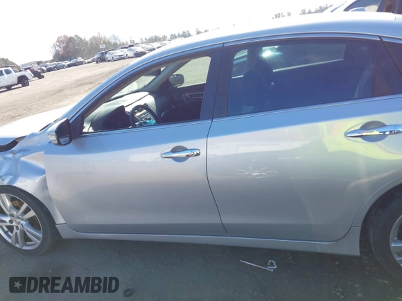 2013 Nissan Altima SL with VIN 1N4BL3AP5DC117077, listed as a IAAI auction lot 40982046 with 141,962 mi miles and . Bid and sale history available at DreamBid. Image 14.