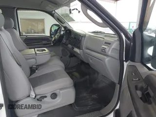 2007 Ford F-250 XL with VIN 1FTSX21P97EB32800, listed as a IAAI auction lot 42744784 with 110,944 mi miles and . Bid and sale history available at DreamBid. Image 5.