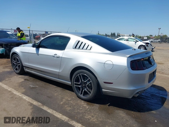 2013 Ford Mustang V6 with VIN 1ZVBP8AM4D5212653, listed as a IAAI auction lot 42090402 with 134,437 mi miles. Bid and sale history available at carsss.com. Image 3.