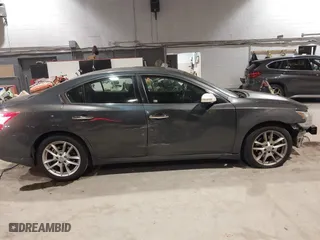 2009 Nissan Maxima 3.5 S with VIN 1N4AA51E19C852416, listed as a IAAI auction lot 41328132 with 145,498 mi miles. Bid and sale history available at carsss.com. Image 14.