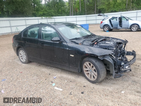 2007 BMW 3 Series 328xi with VIN WBAVC93547KX52045, listed as a Copart auction lot 60922775 with 136,686 mi miles and Clean title. Bid and sale history available at DreamBid. Image 4.