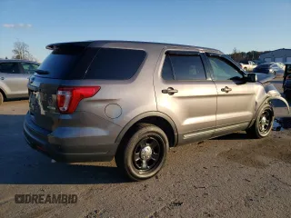 2018 Ford Police Interceptor Utility z VIN 1FM5K8AT7JGA57808, wystawiony jako Copart lot #82631264 z przebiegiem 123 019 mil mil oraz Szkoda całkowita • Salvage title. Historia ofert i sprzedaży dostępna na DreamBid. Obrazek 3.