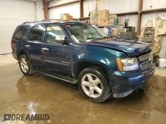 2007 Chevrolet Tahoe LTZ z VIN 1GNFK13087R400634, wystawiony jako Copart lot #57178075 z przebiegiem 174 629 mil mil oraz Czysty tytuł • Clean title. Historia ofert i sprzedaży dostępna na DreamBid. Obrazek 4.