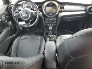 2017 MINI Hardtop 4 Door Cooper z VIN WMWXU1C53H2E17547, wystawiony jako Copart lot #56752355 z przebiegiem 51 663 mil mil oraz Szkoda całkowita • Salvage title. Historia ofert i sprzedaży dostępna na DreamBid. Obrazek 8.