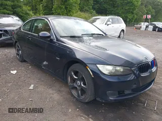 2008 BMW 3 Series 328xi z VIN WBAWC33588PD08899, wystawiony jako IAAI lot #42442016 z przebiegiem 108 563 mil mil oraz . Historia ofert i sprzedaży dostępna na DreamBid. Obrazek 1.