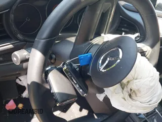 2022 Mazda CX-30 S Select z VIN 3MVDMBBL7NM413447, wystawiony jako IAAI lot #41772804 z przebiegiem 69 102 mil mil oraz . Historia ofert i sprzedaży dostępna na DreamBid. Obrazek 11.