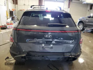 2024 Hyundai Kona SEL with VIN KM8HBCABXRU163075, listed as a Copart auction lot 44780725 with 7,827 mi miles and Salvage Title. Bid and sale history available at carsss.com. Image 6.