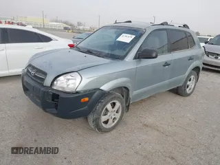 2007 Hyundai Tucson GLS with VIN KM8JM12B37U587239, listed as a IAAI auction lot 41787475 with 215,772 mi miles. Bid and sale history available at carsss.com. Image 2.