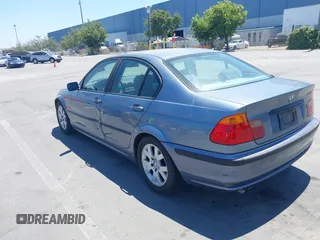 2000 BMW 3 Series 323i with VIN WBAAM3340YFP81830, listed as a IAAI auction lot 42625148 with 162,910 mi miles and . Bid and sale history available at DreamBid. Image 3.