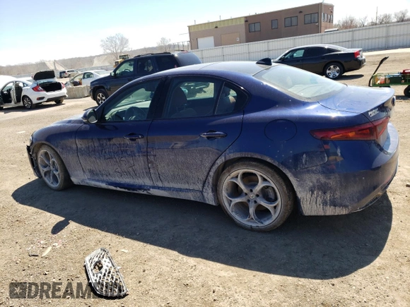 2018 Alfa Romeo Giulia Ti Sport with VIN ZARFAECN6J7583247, listed as a Copart auction lot 47470733 with 57,283 mi miles. Bid and sale history available at carsss.com. Image 2.