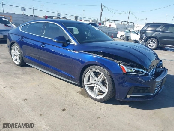 2019 Audi A5 Sportback Premium Plus with VIN WAUENCF58KA029106, listed as a IAAI auction lot 41414095 with 43,661 mi miles. Bid and sale history available at carsss.com. Image 1.