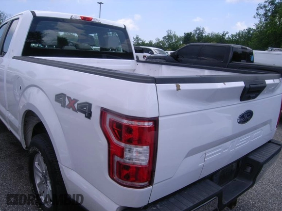 2018 Ford F-150 XL z VIN 1FTEX1EB1JKD12125, wystawiony jako IAAI lot #42844963 z przebiegiem 30 603 mil mil oraz . Historia ofert i sprzedaży dostępna na DreamBid. Obrazek 7.