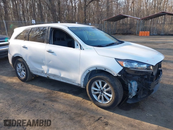 2020 Kia Sorento LX V6 with VIN 5XYPG4A5XLG622373, listed as a IAAI auction lot 41693857 with 120,485 mi miles. Bid and sale history available at carsss.com. Image 1.