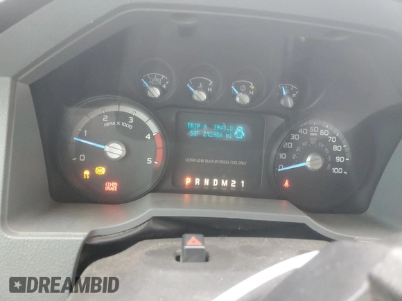 2015 Ford F-250 XL with VIN 1FT7W2AT1FEB50003, listed as a Copart auction lot 89136195 with 212,986 mi miles and Salvage title. Bid and sale history available at DreamBid. Image 8.