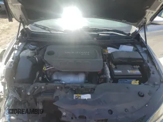 2015 Chrysler 200 S z VIN 1C3CCCBB9FN645671, wystawiony jako Copart lot #52429295 z przebiegiem 197 910 mil mil oraz Szkoda całkowita • Salvage title. Historia ofert i sprzedaży dostępna na DreamBid. Obrazek 11.