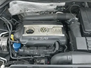 2013 Volkswagen Tiguan S с VIN WVGBV3AX9DW623266, выставлен на аукционе IAAI как лот 43389025 с пробегом 121 989 миль миль и . История ставок и продаж доступна на DreamBid. Изображение 13.