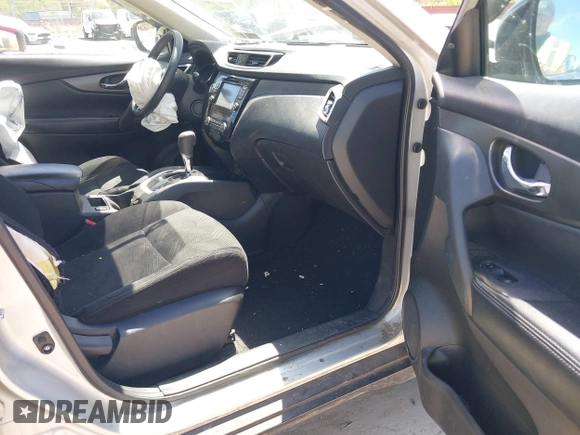 2015 Nissan Rogue SL with VIN 5N1AT2MVXFC753132, listed as a IAAI auction lot 42128483 with 90,030 mi miles and . Bid and sale history available at DreamBid. Image 5.