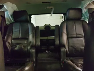 2011 Chevrolet Tahoe LT z VIN 1GNSKBE04BR366265, wystawiony jako Copart lot #55058045 z przebiegiem 136 971 mil mil oraz Szkoda całkowita • Salvage title. Historia ofert i sprzedaży dostępna na DreamBid. Obrazek 10.