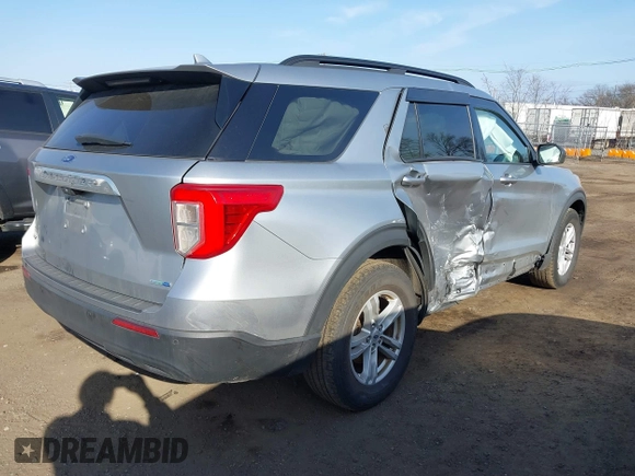 2020 Ford Explorer XLT with VIN 1FMSK8DH5LGB08459, listed as a IAAI auction lot 41801390 with 156,298 mi miles. Bid and sale history available at carsss.com. Image 4.