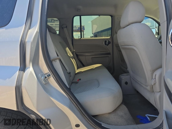2008 Chevrolet HHR LT with VIN 3GNDA23D18S563241, listed as a Copart auction lot 60553195 with 197,295 mi miles and Clean title. Bid and sale history available at DreamBid. Image 6.